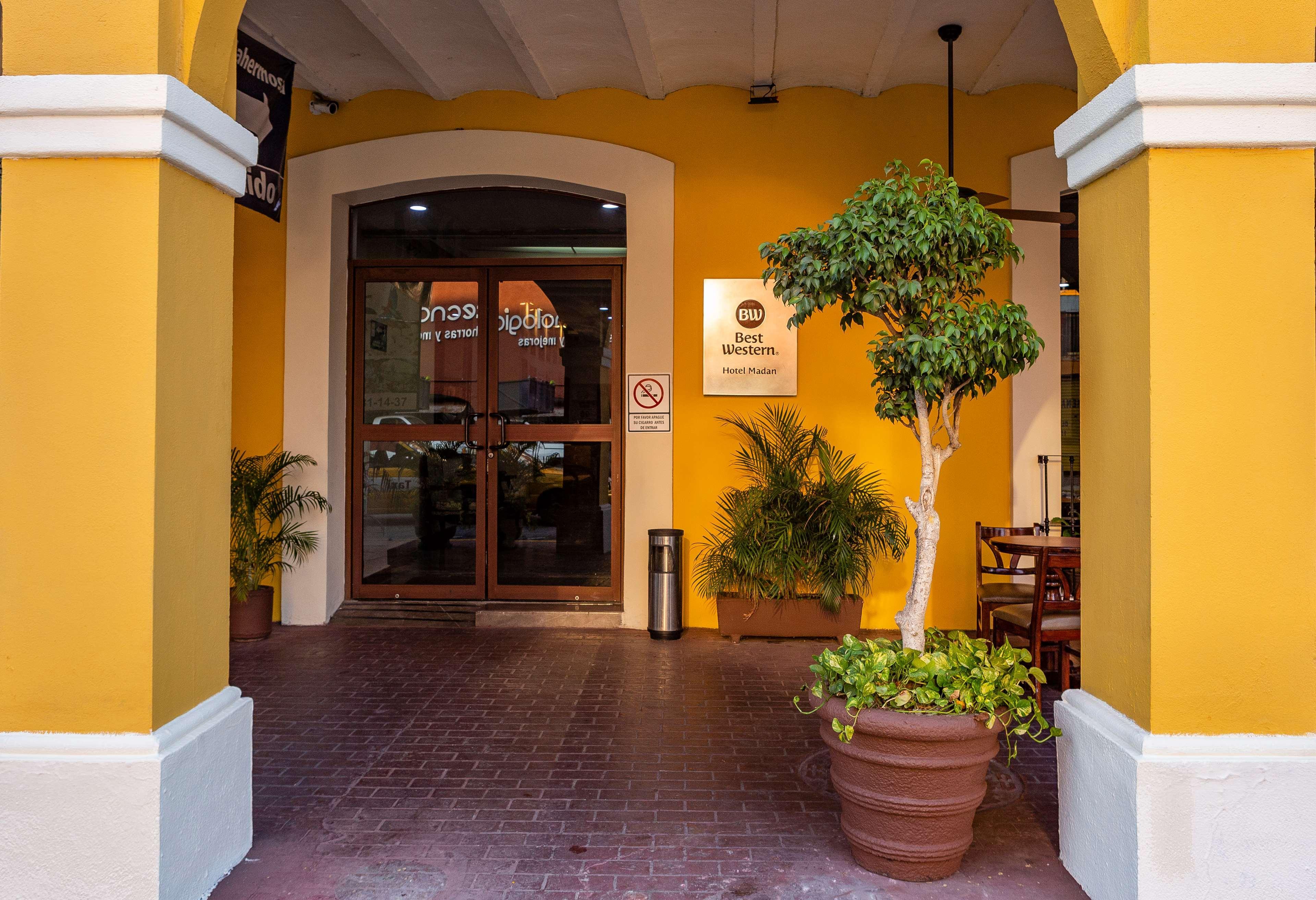 Best Western Hotel Madan Villahermosa Eksteriør billede